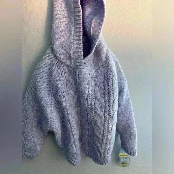 Cat & Jack Toddler Girls' Cable Sweater with Hood - Light Purple 12/18M NWT - Picture 3 of 3